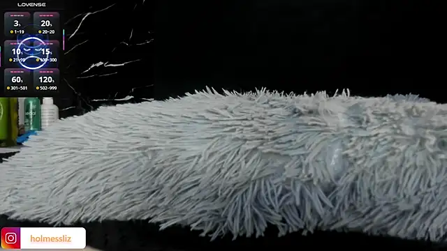 Snapshot of LIZ_HOLMES chatting on March 2025 10:02:01 AM LIZ HOLMES online show from March 2025 10:02:01 AM