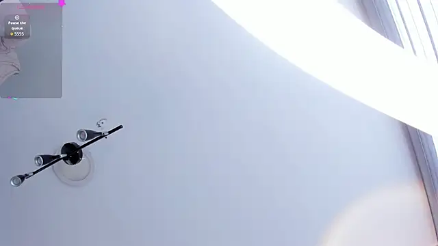 Snapshot of LIZ_HOLMES chatting on September 2025 12:09:01 PM LIZ HOLMES online show from September 2025 12:09:01 PM