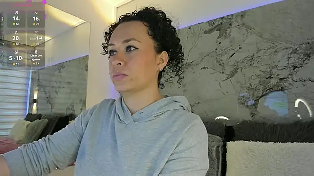 Snapshot of LIZ_HOLMES chatting on September 2025 11:59:02 AM LIZ HOLMES online show from September 2025 11:59:02 AM