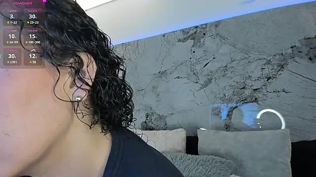 Snapshot of LIZ_HOLMES chatting on October 2025 10:30:01 AM LIZ HOLMES online show from October 2025 10:30:01 AM