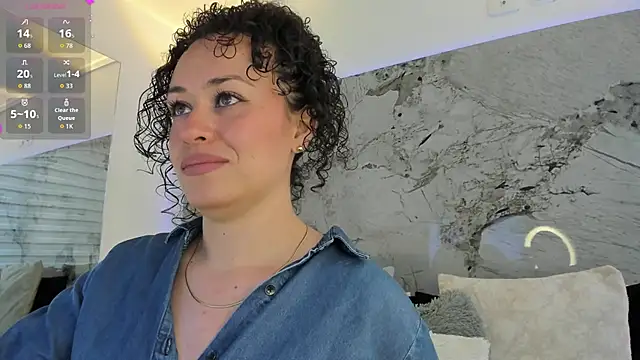 Snapshot of LIZ_HOLMES chatting on October 2025 12:17:02 PM LIZ HOLMES online show from October 2025 12:17:02 PM