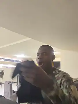 Snapshot of Rickycuero chatting on November 2025 11:49:02 AM Rickycuero online show from November 2025 11:49:02 AM