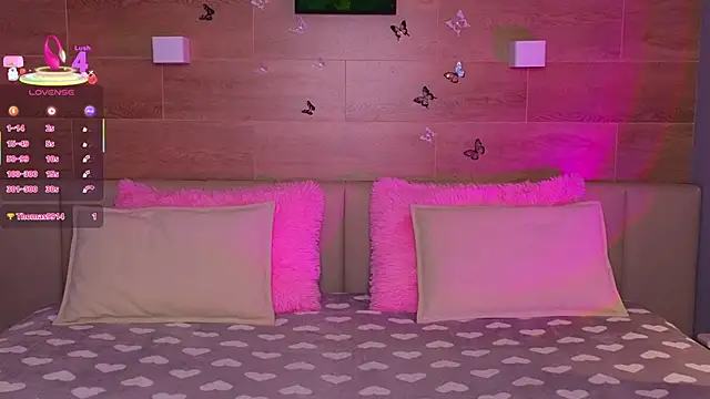 SaraCros online show from November 2025 05:40:02 AM