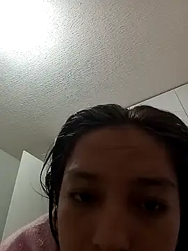 Snapshot of rossgreen77 chatting on October 2025 11:27:02 PM rossgreen77 online show from October 2025 11:27:02 PM