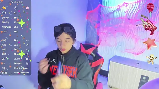 angelie 3 online show from October 2025 07:32:01 AM