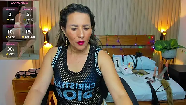 luciana ballesteros  online show from December 2024 12:34:01 PM