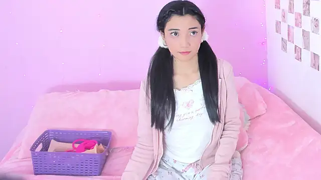 MIDORI BACK 01 online show from February 2025 12:20:02 AM