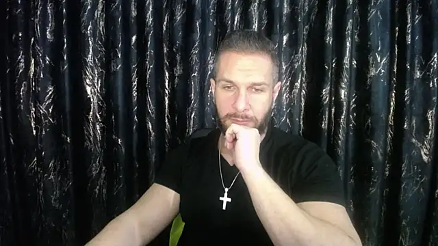 HotterLrgDom online show from February 2025 10:00:02 PM