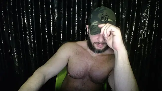 HotterLrgDom online show from February 2025 11:11:02 PM