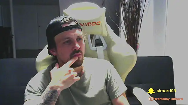 Snapshot of Tremblay_Simard chatting on November 2025 02:01:02 AM Tremblay Simard online show from November 2025 02:01:02 AM