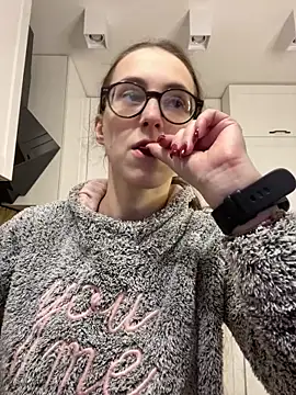 MartiniiSelenna online show from October 2025 05:39:01 AM