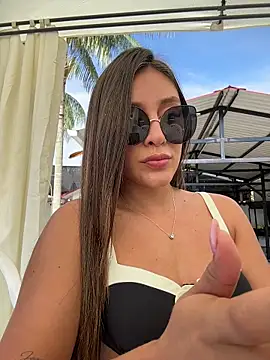 Snapshot of Rose-euphoria chatting on October 2025 01:40:02 PM Rose-euphoria online show from October 2025 01:40:02 PM