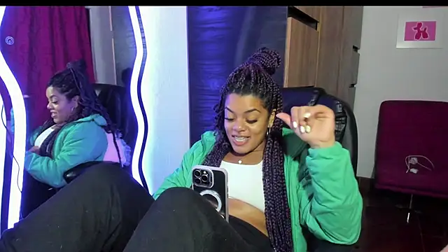 ladyrd1 online show from November 2025 02:11:02 AM