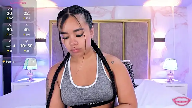 MarianaGarciaa   online show from January 2025 10:58:02 PM