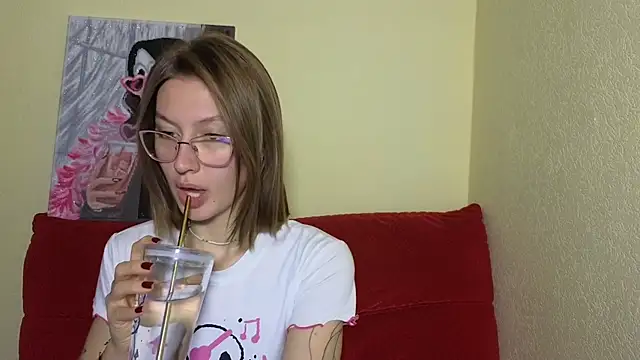 Snapshot of MalvinaBlum chatting on December 2024 01:15:02 AM MalvinaBlum online show from December 2024 01:15:02 AM