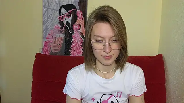 Snapshot of MalvinaBlum chatting on December 2024 04:42:02 AM MalvinaBlum online show from December 2024 04:42:02 AM