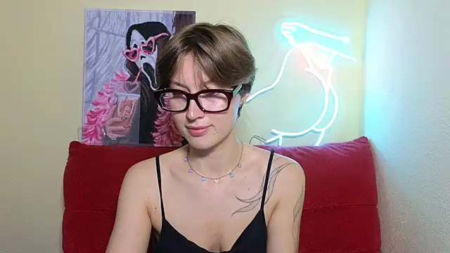 Snapshot of MalvinaBlum chatting on September 2025 05:18:02 AM MalvinaBlum online show from September 2025 05:18:02 AM