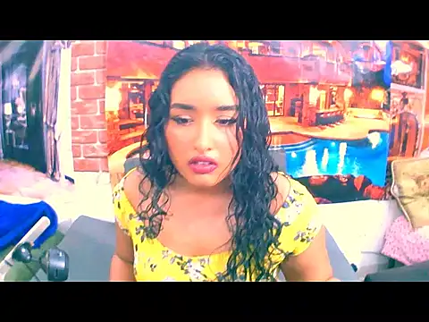 Snapshot of IndianAngel4u chatting on November 2025 05:20:01 AM IndianAngel4u online show from November 2025 05:20:01 AM