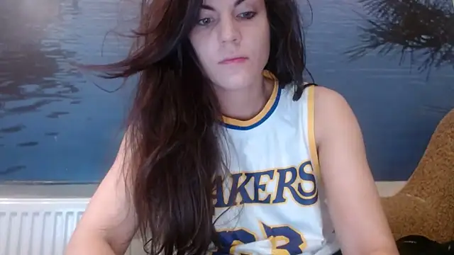 Snapshot of AliceTailor chatting on October 2025 07:40:02 AM AliceTailor online show from October 2025 07:40:02 AM