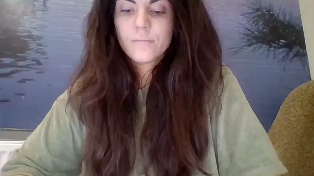 Snapshot of AliceTailor chatting on November 2025 07:04:01 PM AliceTailor online show from November 2025 07:04:01 PM