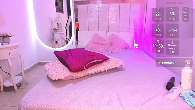 Snapshot of michelle_madson_ chatting on September 2025 02:35:01 AM michelle madson online show from September 2025 02:35:01 AM