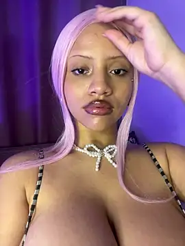 Snapshot of Charlotee_ chatting on January 2025 11:08:01 PM Charlotee online show from January 2025 11:08:01 PM