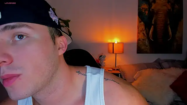 liam oficial02 online show from March 2025 03:03:02 AM