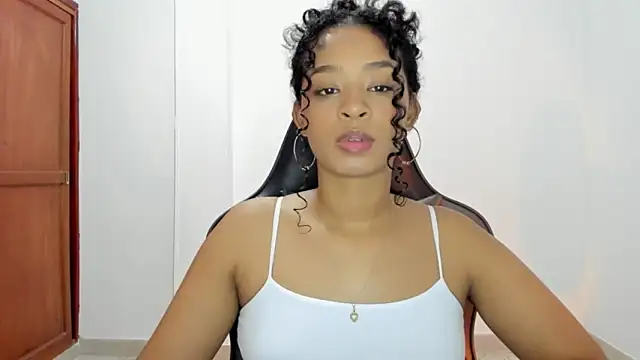 avellanatammy online show from October 2025 02:45:02 AM