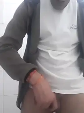 Snapshot of Aktorihann chatting on September 2025 10:04:01 PM Aktorihann online show from September 2025 10:04:01 PM