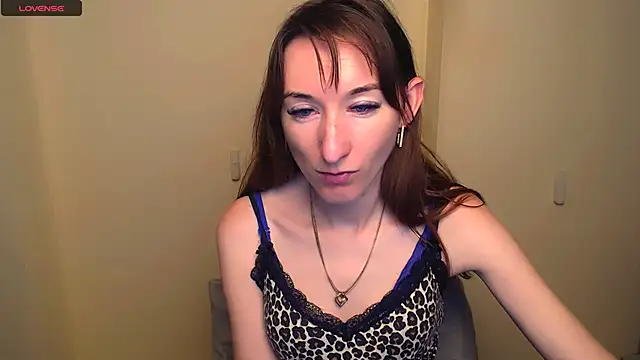 AmandaSell online show from March 2025 12:01:02 PM