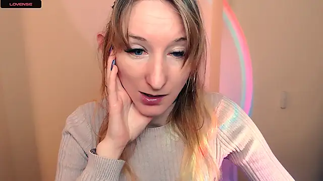 Snapshot of AmandaSell chatting on October 2025 07:16:01 AM AmandaSell online show from October 2025 07:16:01 AM