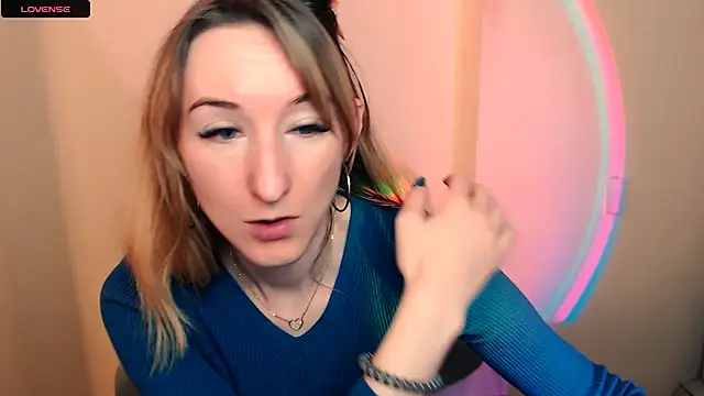 Snapshot of AmandaSell chatting on October 2025 08:40:02 AM AmandaSell online show from October 2025 08:40:02 AM