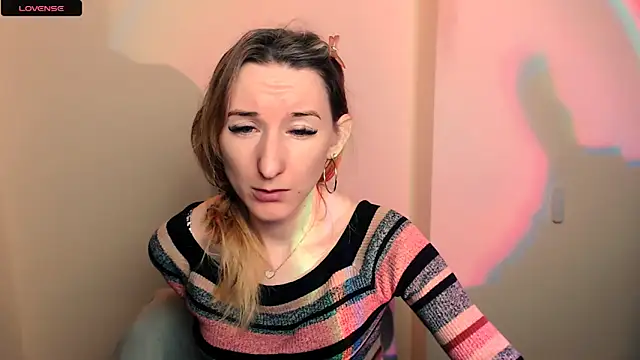 Snapshot of AmandaSell chatting on October 2025 08:16:02 AM AmandaSell online show from October 2025 08:16:02 AM