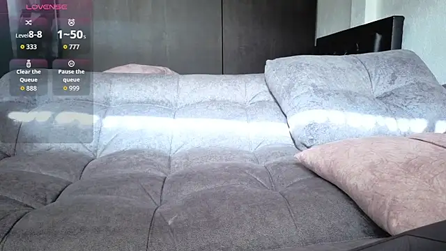 Snapshot of AnyElish chatting on November 2025 08:31:01 PM AnyElish online show from November 2025 08:31:01 PM