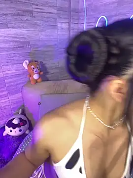 Bubalu Uwwu online show from November 2025 04:12:02 AM