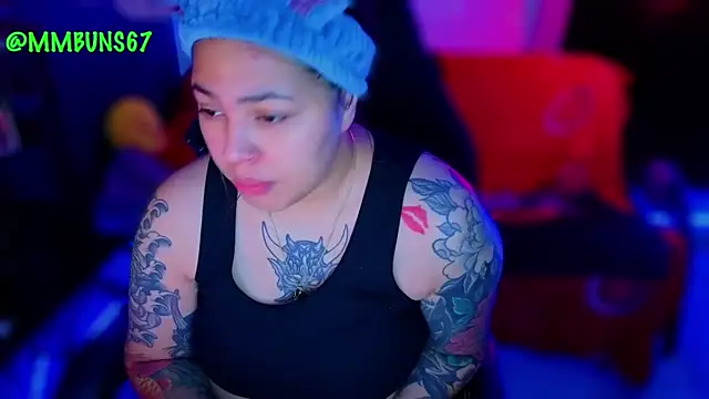 Snapshot of miacanela_xo chatting on October 2025 12:11:02 AM miacanela xo online show from October 2025 12:11:02 AM