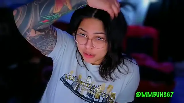 Snapshot of miacanela_xo chatting on November 2025 02:32:01 AM miacanela xo online show from November 2025 02:32:01 AM