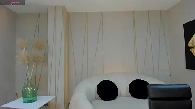 NicoleSanz  online show from January 2025 11:23:02 AM