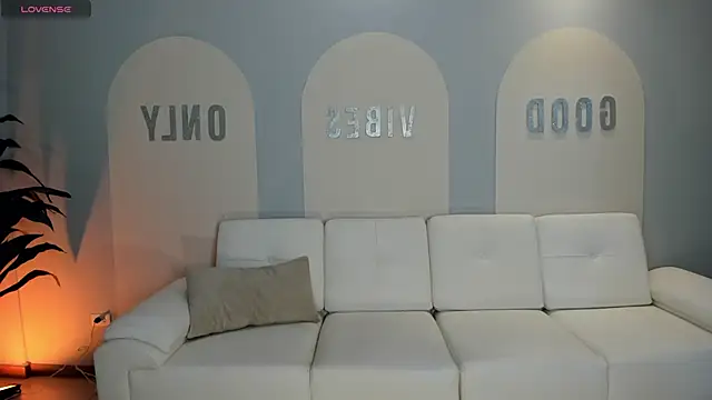 NicoleSanz  online show from March 2025 10:07:02 AM