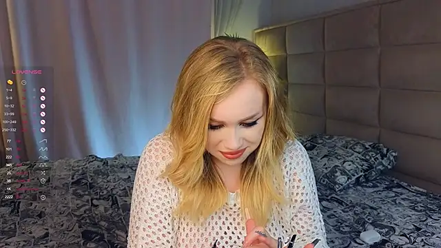 AsteriaHamel online show from February 2025 03:15:02 PM