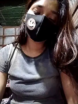 Snapshot of Aruyeshi- chatting on October 2025 03:32:02 PM Aruyeshi- online show from October 2025 03:32:02 PM