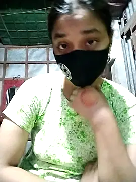 Snapshot of Aruyeshi- chatting on October 2025 03:29:02 AM Aruyeshi- online show from October 2025 03:29:02 AM