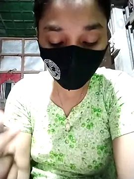 Snapshot of Aruyeshi- chatting on November 2025 03:25:02 PM Aruyeshi- online show from November 2025 03:25:02 PM