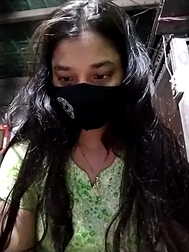 Snapshot of Aruyeshi- chatting on November 2025 03:05:01 AM Aruyeshi- online show from November 2025 03:05:01 AM