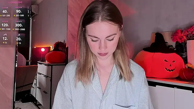 Snapshot of LoveGameSexx chatting on October 2025 09:04:01 AM LoveGameSexx online show from October 2025 09:04:01 AM