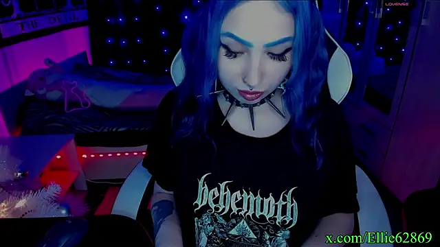 Kitty goth online show from January 2025 09:25:02 PM