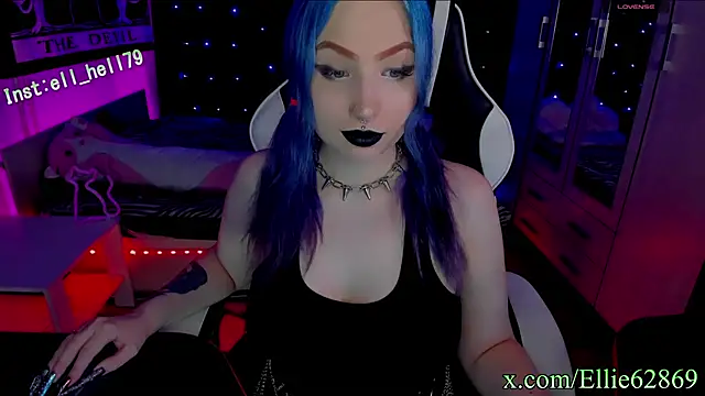 Kitty goth online show from January 2025 06:21:01 PM