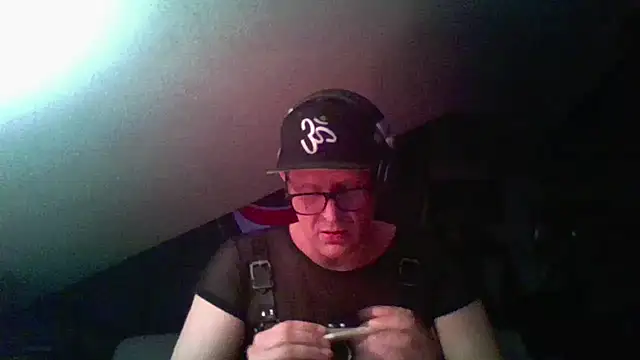 Bigthroaterboy online show from December 2024 11:24:01 PM