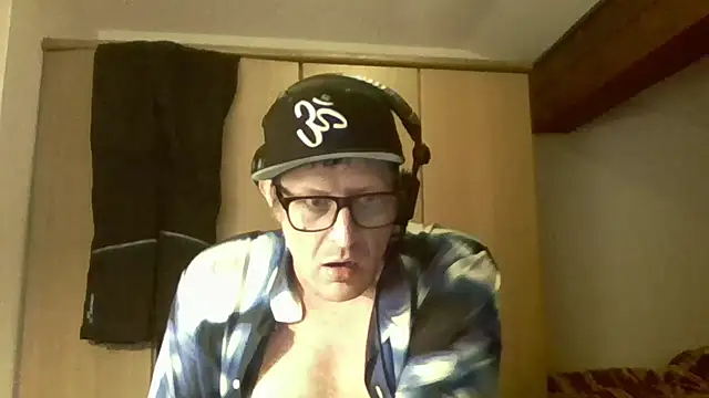 Bigthroaterboy online show from December 2024 11:51:01 PM