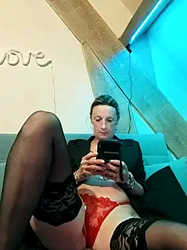 Snapshot of tatianasexymilf chatting on November 2025 04:11:02 PM tatianasexymilf online show from November 2025 04:11:02 PM